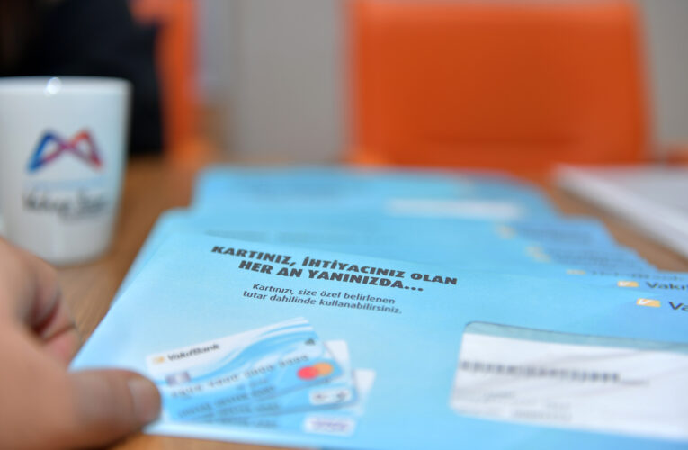 BÜYÜKŞEHİR, ÖĞRENİM YARDIMLARI İLE ÜNİVERSİTELİLERE CAN SUYU OLUYOR