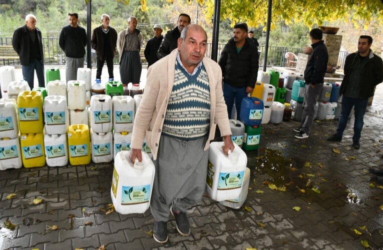 Yenişehir Belediyesinden organik solucan gübresiyle üreticiye destek