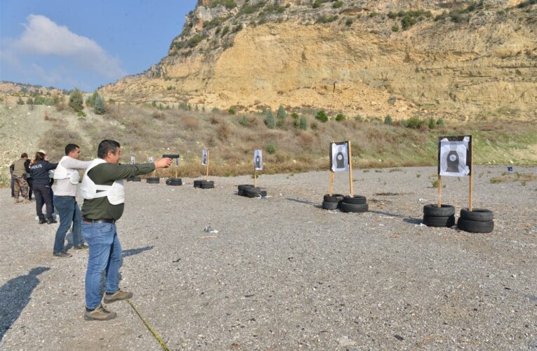 Mersin’de Silah Eğitimi Verildi