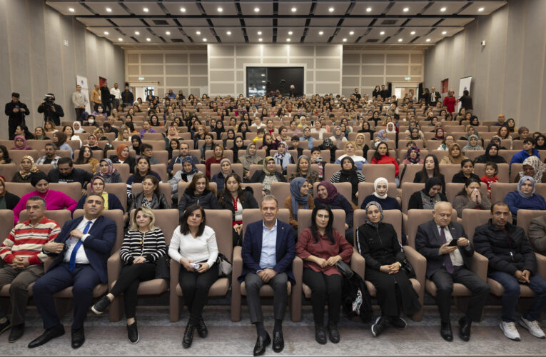 BÜYÜKŞEHİR, MERSİN MERKEZDEKİ KURS MERKEZLERİNDE ÇOCUKLARI LGS’YE HAZIRLANAN AİLELERİ BİR ARAYA GETİRDİ