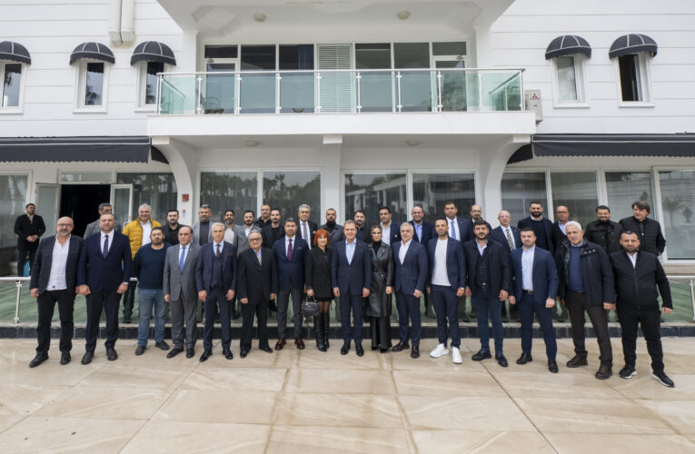 “BEN 72 MİLLETİN BELEDİYE BAŞKANIYIM”