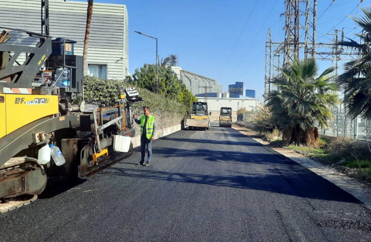 Fen İşleri Müdürlüğü ekipleri aralıksız çalışıyor,