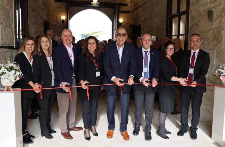 MUHTAR KENT’TEN TARSUS AMERİKAN KOLEJİ’NE STEM LABORATUVARI