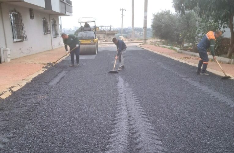 TOROSLAR’DA ASFALT BAKIM ÇALIŞMALARI DEVAM EDİYOR