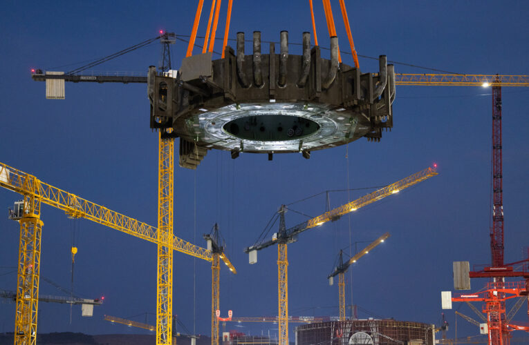 AKKUYU NGS’NİN 4’ÜNCÜ ÜNİTESİNDE KONSOL KİRİŞİ KURULDU