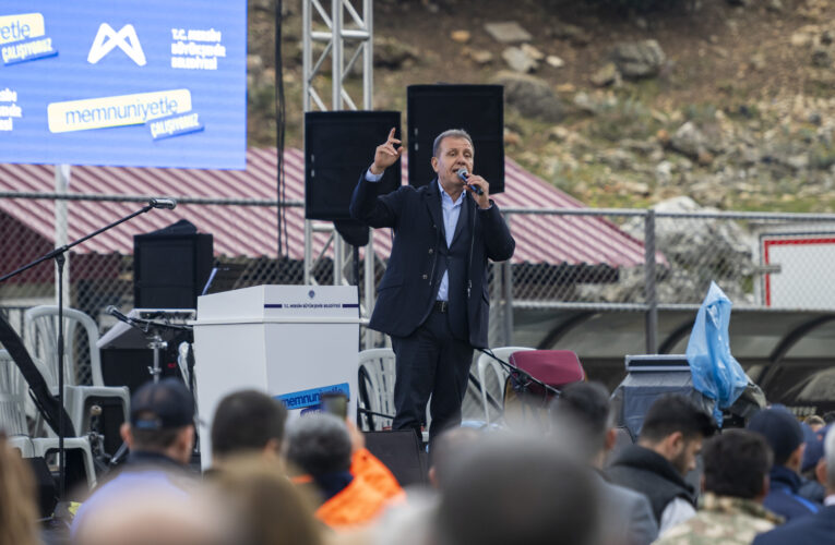 SEÇER: “BELEDİYE BAŞKANI HALKIN İÇİNDEDİR, HALKIN TA KENDİSİDİR”