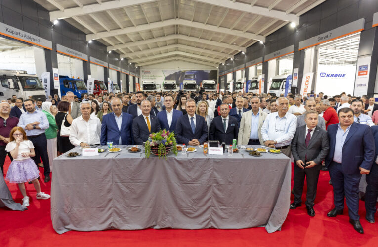 “MERSİN’E MERKEZİ HÜKÜMET YATIRIMLARINI ÇEKMEK İÇİN İŞ BİRLİĞİ YAPMALIYIZ”