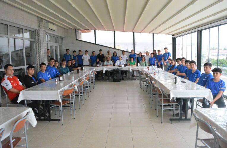 Meslek Lisesi öğrencilerinden Silifke Adalet Sarayına ziyaret