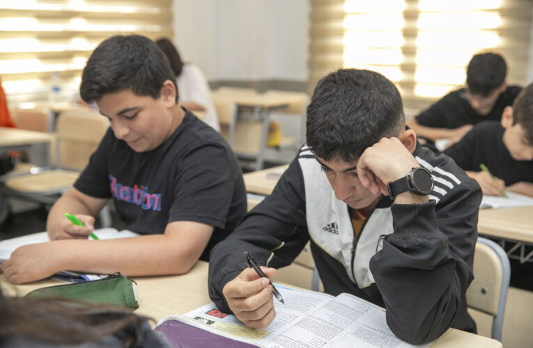 ÖĞRENCİLER SINAV KAYGISINI BÜYÜKŞEHİRLE AŞIYOR