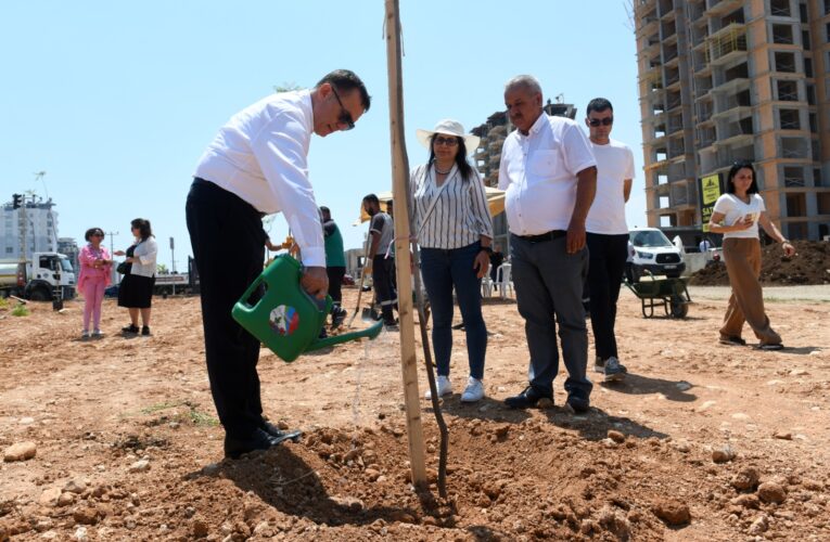 Yenişehir Belediyesi ağaçlandırma çalışmalarını sürdürüyor