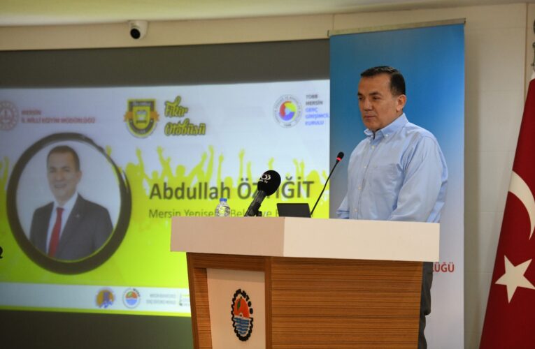 Başkan Özyiğit, Fikir Otobüsü Yarışması’nın jüri üyeliğini yaptı