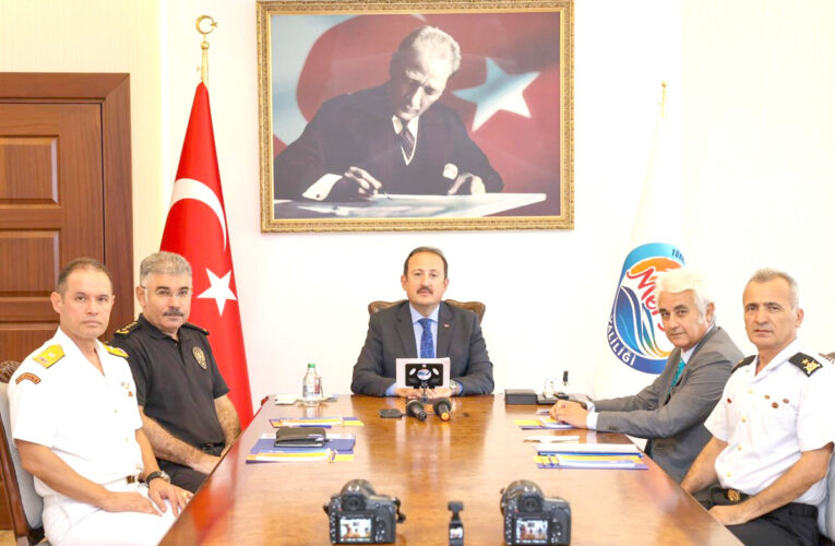 VALİ ALİ HAMZA PEHLİVAN, İLİMİZDE YÜRÜTÜLMEKTE OLAN GÜVENLİK VE ASAYİŞ HİZMETLERİNE İLİŞKİN AÇIKLAMALARDA BULUNDU