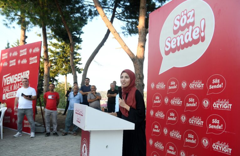 Başkan Abdullah Özyiğit, mahalle toplantılarında vatandaşlarla buluşuyor