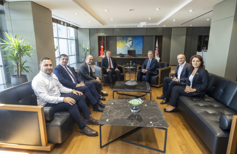 CHP GENEL BAŞKAN YARDIMCILARI ZEYBEK VE KARABAT’TAN BAŞKAN SEÇER’E ZİYARET