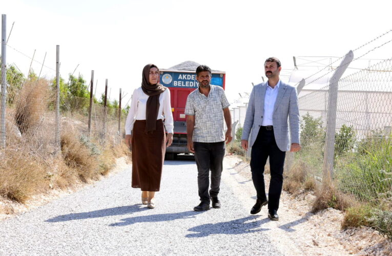 BAĞLARBAŞI MAHALLESİNİN YOLLARI SOĞUK ASFALTLA KAPLANIYOR