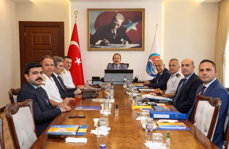 VALİ ALİ HAMZA PEHLİVAN BAŞKANLIĞINDA GÜVENLİK VE ASAYİŞ KOORDİNASYON TOPLANTISI  GERÇEKLEŞTİRİLDİ