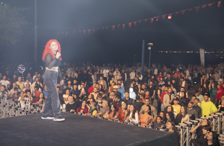 BÜYÜKŞEHİR’İN DÜZENLEDİĞİ ‘3. MERSİN GENÇLİK FESTİVALİ’ TÜM GÖRKEMİYLE BAŞLADI