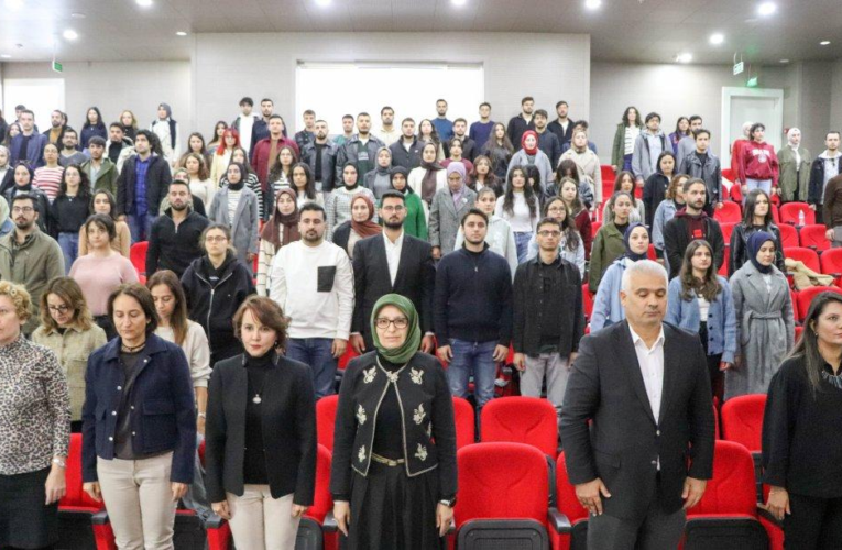 İL MİLLÎ EĞİTİM MÜDÜRÜ FAZİLET DURMUŞ, MERSİN ÜNİVERSİTESİ EĞİTİM FAKÜLTESİ KARİYER GÜNLERİ KAPSAMINDA DÜZENLENEN ETKİNLİĞE KATILDI