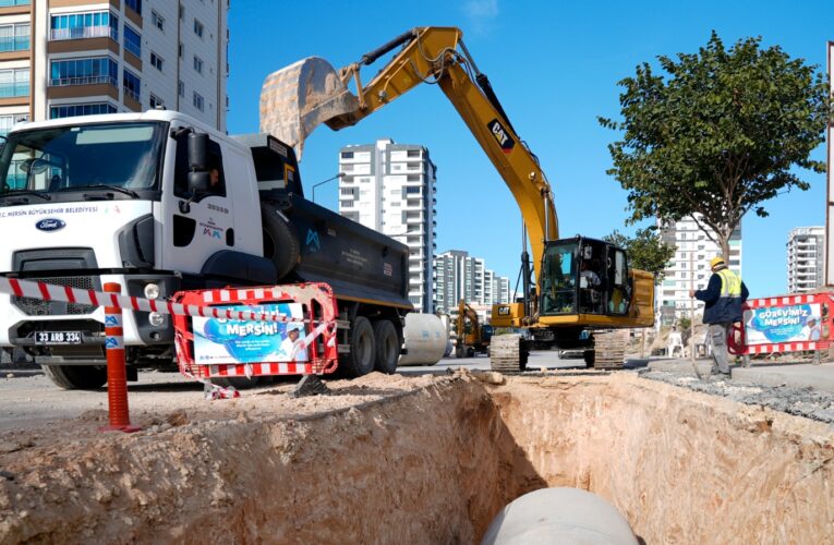 MESKİ, ALTAYLILAR MAHALLESİ’NDE YAĞMURSUYU HATTI ÇALIŞMASI GERÇEKLEŞTİRİYOR