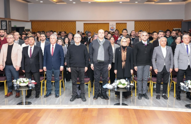 MERSİN VALİLİĞİMİZ HİMAYELERİNDE, MÜDÜRLÜĞÜMÜZ TARAFINDAN “YAPAY ZEKÂ, DİJİTALLEŞME VE EĞİTİMDE DÖNÜŞÜM” KONULU PANEL GERÇEKLEŞTİRİLDİ