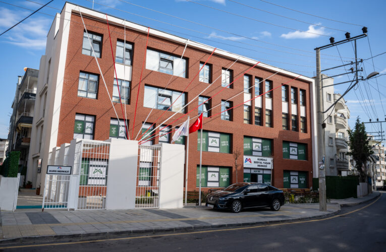 KURDALİ SOSYAL YAŞAM MERKEZİ ÇOK YÖNLÜ YAPISIYLA HER YAŞ GRUBUNA HİTAP EDİYOR