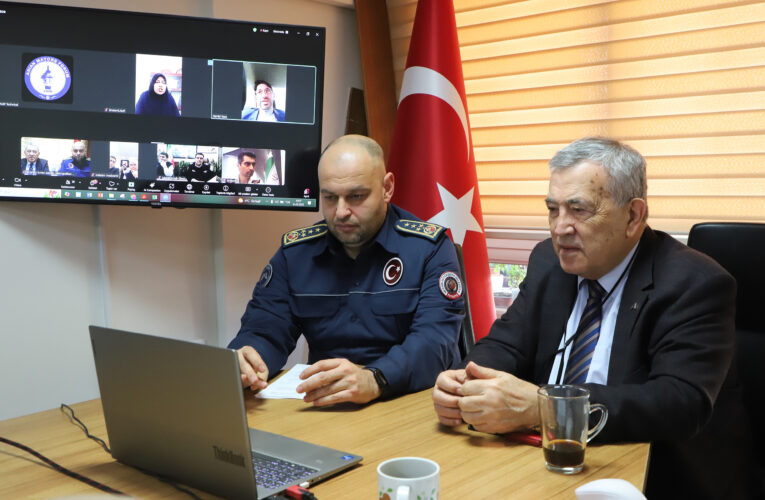 MERSİN BÜYÜKŞEHİR İTFAİYESİ DENEYİMLERİNİ AMF’DE ANLATTI