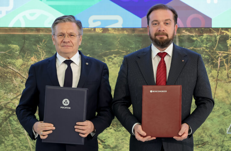 Rosatom ve Roscongress Vakfı, düşük karbonlu enerji kullanımı alanında iş birliği anlaşması imzalad