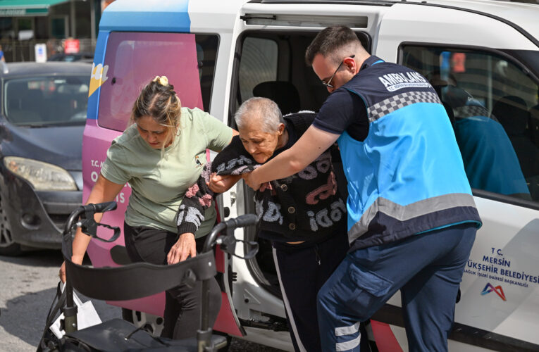 MERSİN BÜYÜKŞEHİR, ONKOLOJİ HASTALARINA KONFORLU VE GÜVENLİ ULAŞIM HİZMETİ SUNUYOR