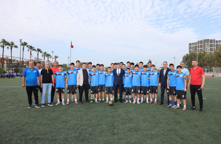 AKDENİZ BELEDİYESPOR KULÜBÜ U-15 FUTBOL TAKIMI TÜRKİYE ŞAMPİYONASI’NA GİDİYOR  Fotoğraf