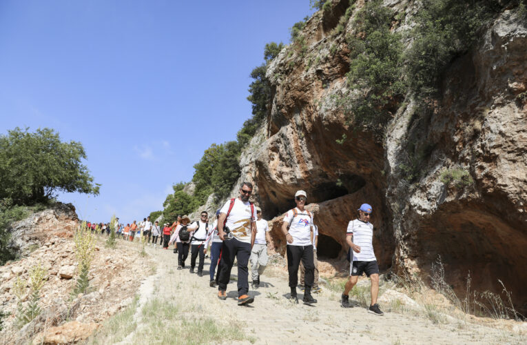 TARİHİ KİLİKYA YOLU PROJESİ İLE KATILIMCILAR MERSİN’İ YÜRÜYEREK KEŞFEDİYOR