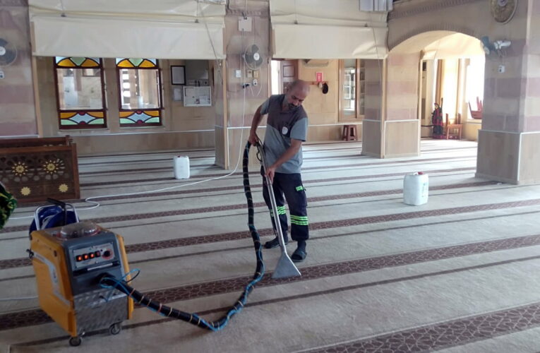 Akdeniz’de İbadethanelere Kesintisiz Temizlik Hizmeti