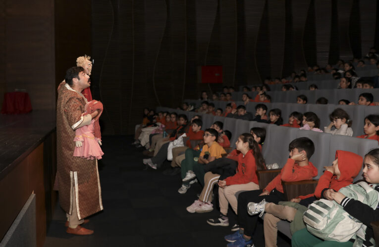 MERSİN ŞEHİR TİYATROSU 7’DEN 70’E HERKESİ TİYATROYLA BULUŞTURUYOR