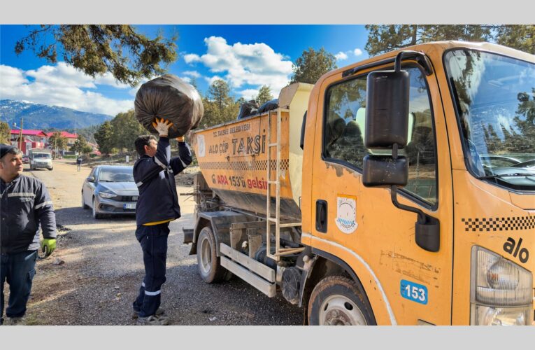 HAFTA SONU PİKNİĞİNİN ARDINDAN 250 POŞET ÇÖP TOPLANDI