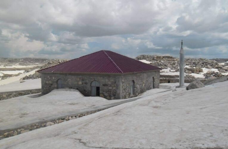 ANAMUR’UN ZİRVESİNDE 7 ASIRLIK MÜHÜR: KAŞPAZARI YAYLASI CAMİİ ZAMANA MEYDAN OKUYOR  Fotoğraf