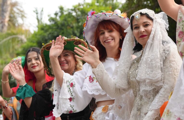 TARSUS BELEDİYESİ’NE PORTAKAL ÇİÇEĞİ FESTİVALİ’NDE ÖDÜL