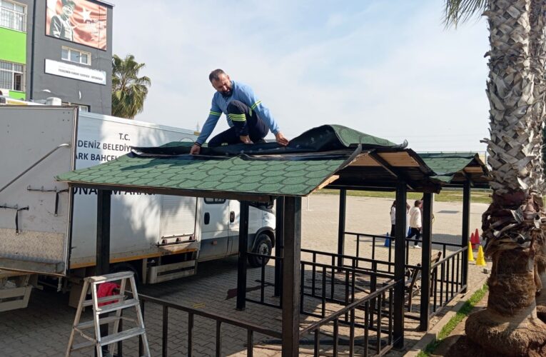 Akdeniz Belediyesi, Park ve Yeşil Alanlara Bakım Yapıyor