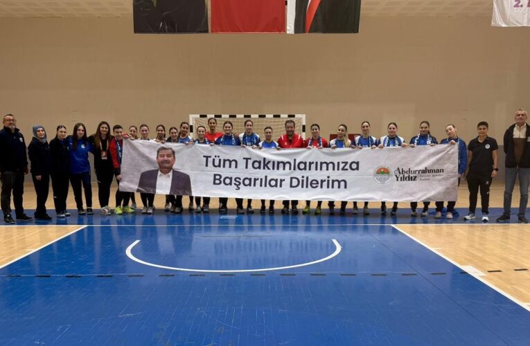 TOROSLAR’IN KADIN HENTBOL TAKIMI FİNAL-FOUR’DA